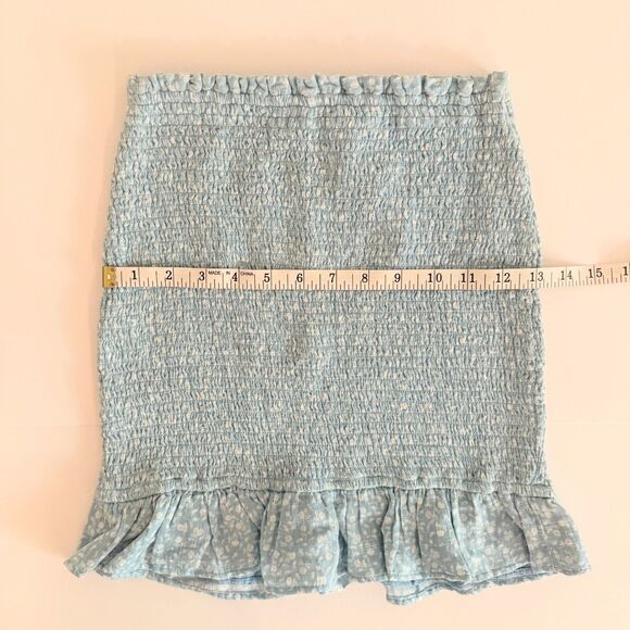 NWT Abercrombie Blue & White Smocked Floral Mini Skirt Stretch Fitted Ruffle XS - Picture 6 of 12